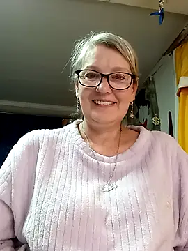 irinamaux online show from May 29, 5:38 am