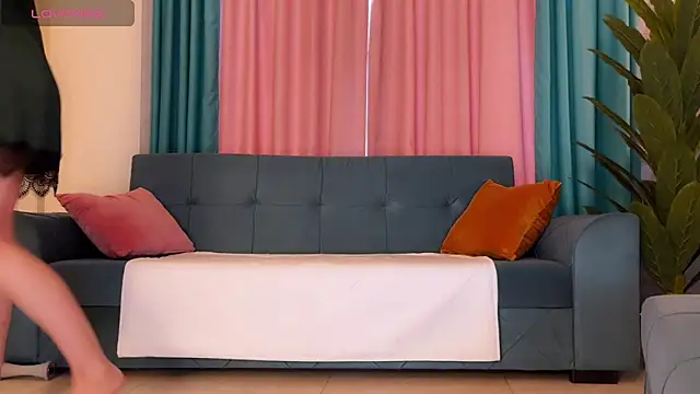 UrGoddessJenny online show from March 27, 12:17 pm