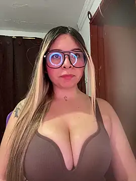 CristalGmez online show from March 31, 3:28 am