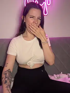 RoxiBlack online show from March 20, 4:56 pm