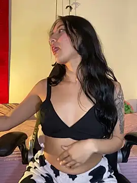 Steph x online show from April 18, 1:41 am