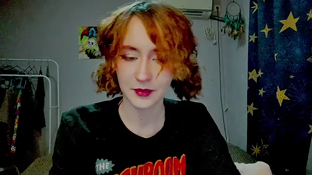 JoannaTompson online show from May 18, 11:11 pm