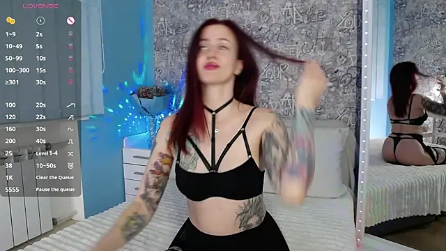 ElisaJane online show from February 26, 10:20 pm