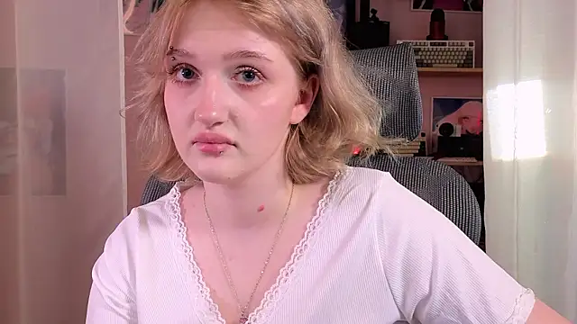 ELLIEJAY online show from March 11, 5:11 am