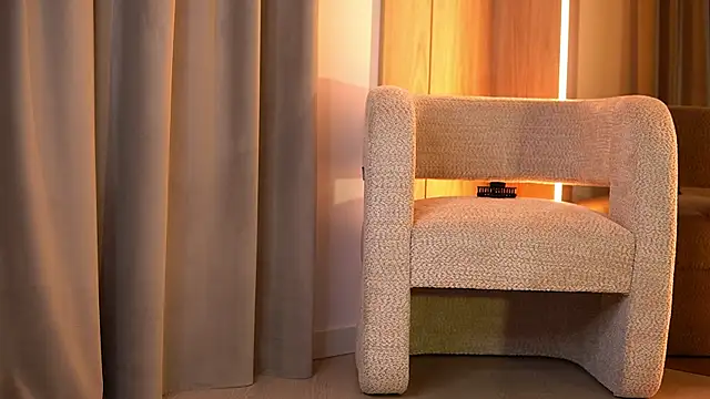 VanessaSimon online show from June 27, 6:25 am