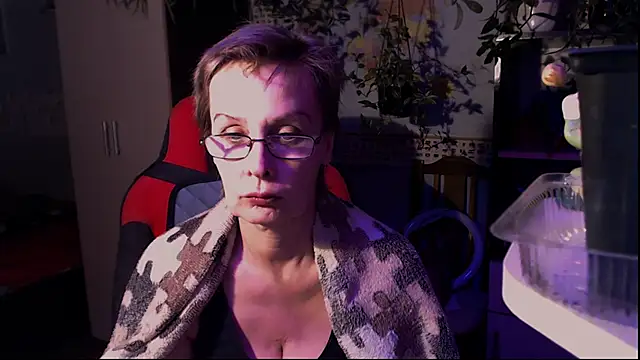 HelgaHimmell online show from May 31, 7:15 pm