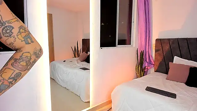 Stanlor1226 online show from April 10, 12:05 am