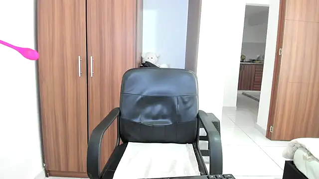 Adele johnsonn1 online show from September 9, 2:28 pm