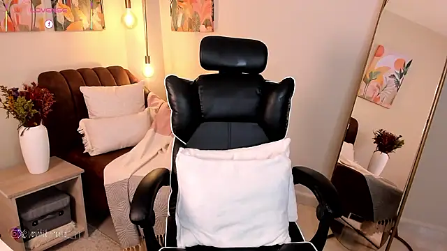 emilyruiz1 online show from March 9, 7:17 pm