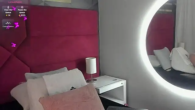 hanny milf online show from March 20, 2:49 am