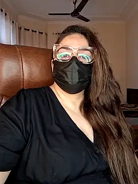 SEXY-Sardarni online show from January 18, 8:32 am