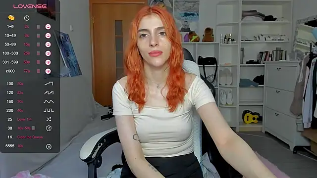 broosnica1 online show from July 13, 10:38 am