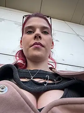 RiriRoseey online show from March 11, 10:08 am