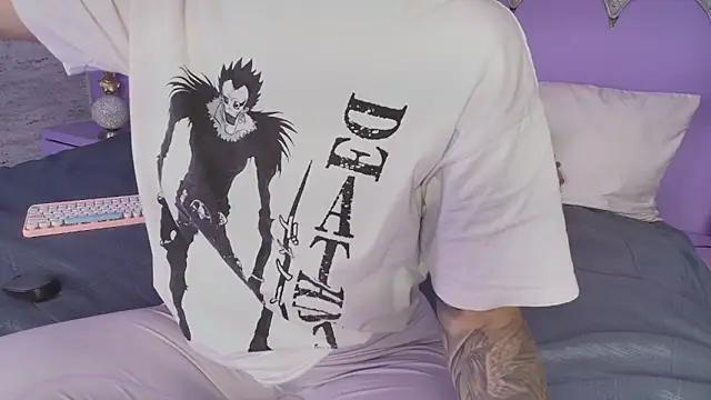 Giaa Ross online show from April 11, 7:39 pm