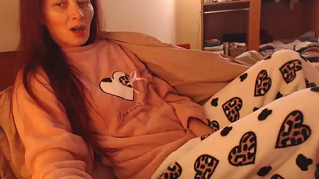 LovelyAndraGirl online show from January 10, 2:33 pm