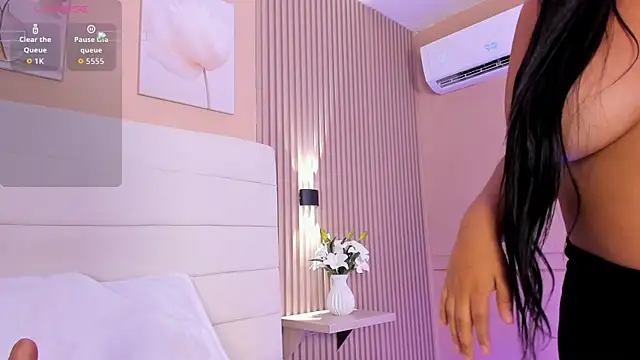 Lilly 2809  online show from March 29, 8:46 am