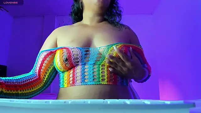  Amara  online show from April 14, 2:11 am