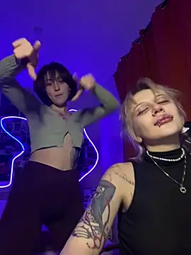 Dooubletroublee online show from March 7, 3:24 am