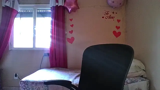 imsohornydacom online show from March 13, 6:09 pm