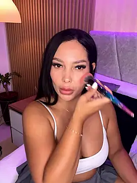 Dakota diaz  online show from February 3, 7:40 pm