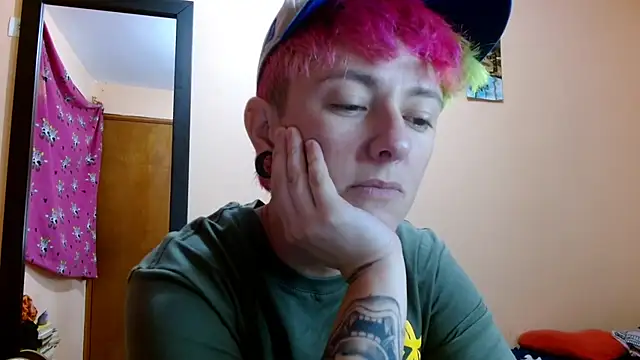 tomboyblue online show from July 17, 11:30 pm