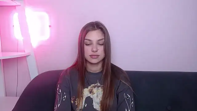 MilanaAngelAs online show from April 11, 8:51 am