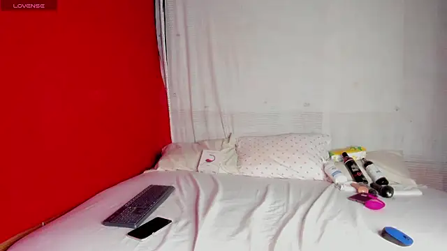 Lorena Hawkins online show from March 29, 8:52 pm