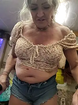 annika lately online show from March 31, 2:22 am