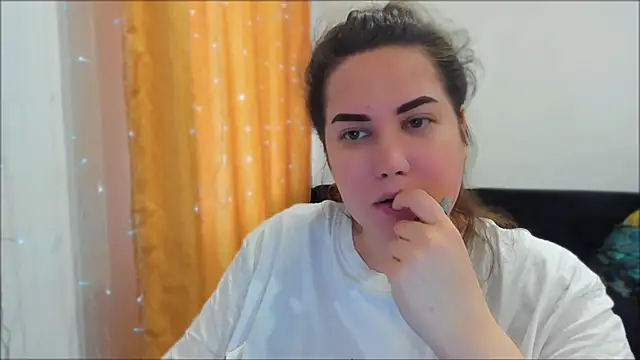  madalexa  online show from April 22, 2:14 pm