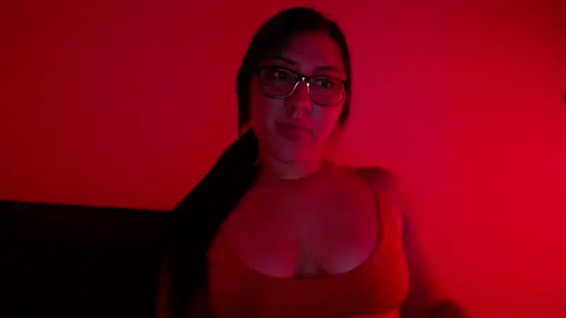LuciaTomson online show from June 26, 6:20 pm