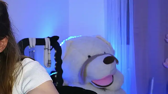 ivyleague  online show from March 21, 6:24 pm