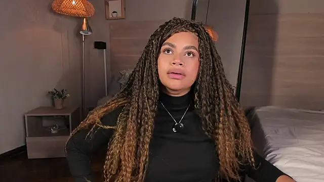 nayah   online show from March 6, 8:37 pm