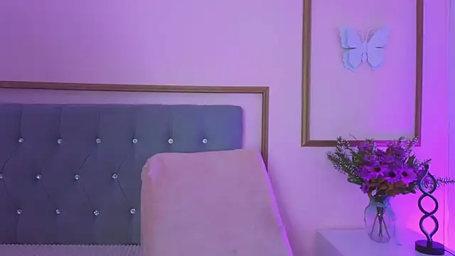 mailin18 online show from April 27, 11:02 pm