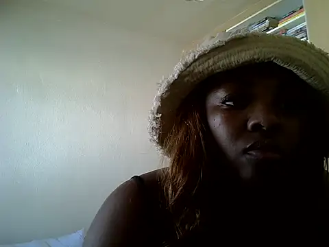 QuennNandi online show from October 29, 2:53 pm