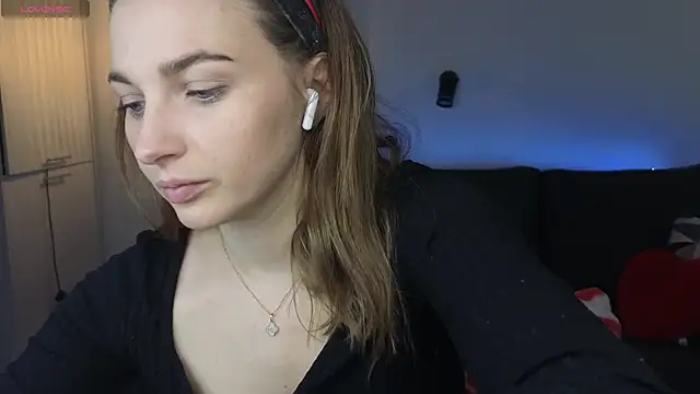 Amelia55555 online show from March 18, 4:01 pm