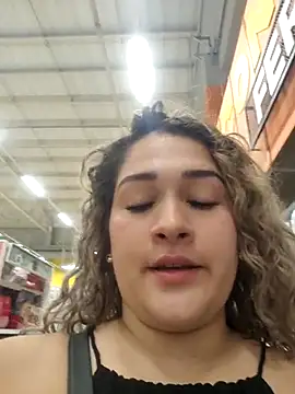 Sara smiiith211 online show from April 7, 7:05 pm