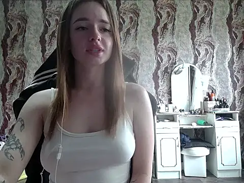 samanta55555 online show from May 18, 9:37 am