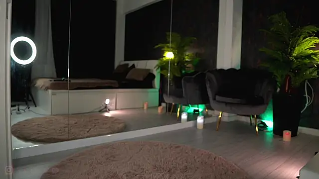 Angel-Barbie online show from April 25, 10:40 pm