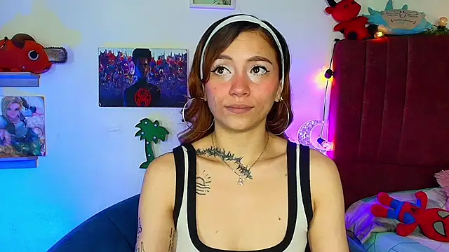 alisson zafiro  online show from March 25, 2:50 am