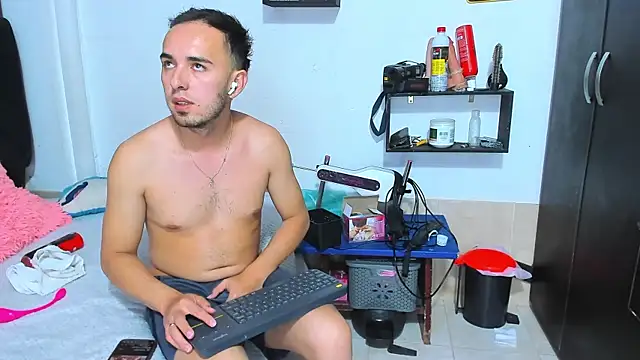 big-dicktop23 online show from May 27, 1:49 am