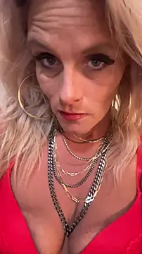 vixendoll87 online show from March 27, 2:46 am