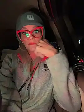 vixendoll87 online show from November 11, 11:24 pm