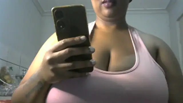 NippleMilkXx online show from April 14, 6:57 am