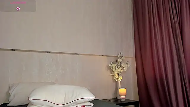 Erika Carpenter online show from May 29, 2:09 am