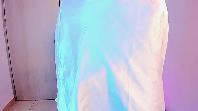 sofiaa grey  online show from March 20, 3:39 pm