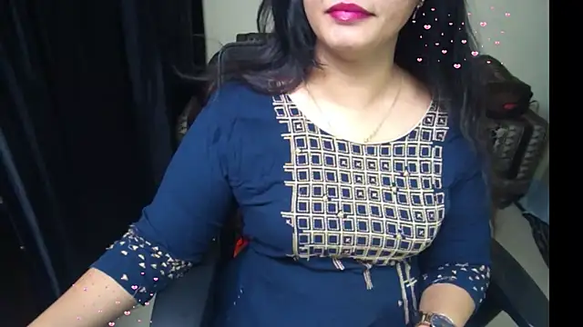 Arushisingh8888 online show from April 1, 1:34 pm