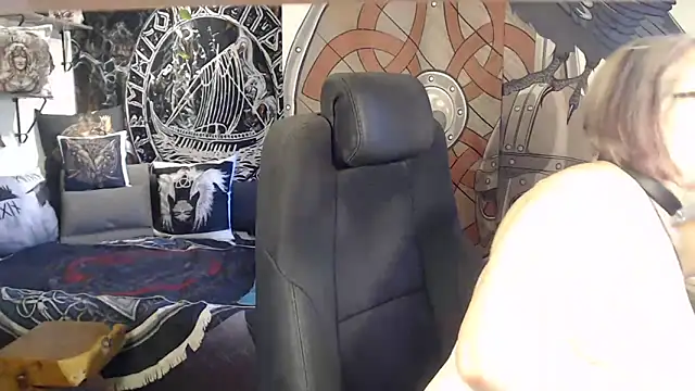 TittenMichelle online show from May 28, 6:11 am