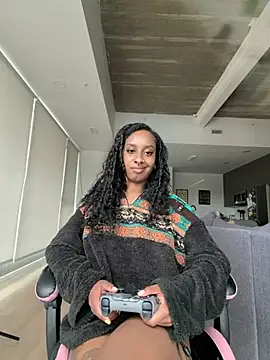 Your Paris online show from March 19, 10:14 pm