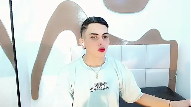 Daniela Pink  online show from April 9, 6:46 pm