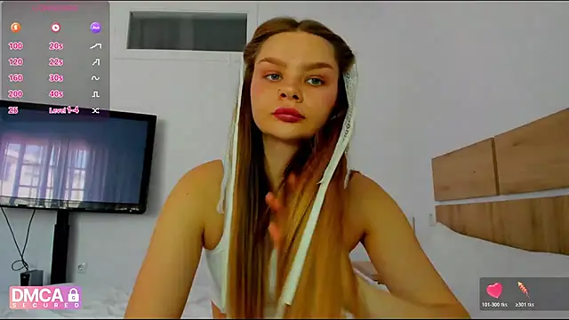 Molly sweetie online show from April 28, 11:03 am